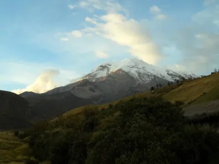 Chimborazo beneath a bright Andean sky